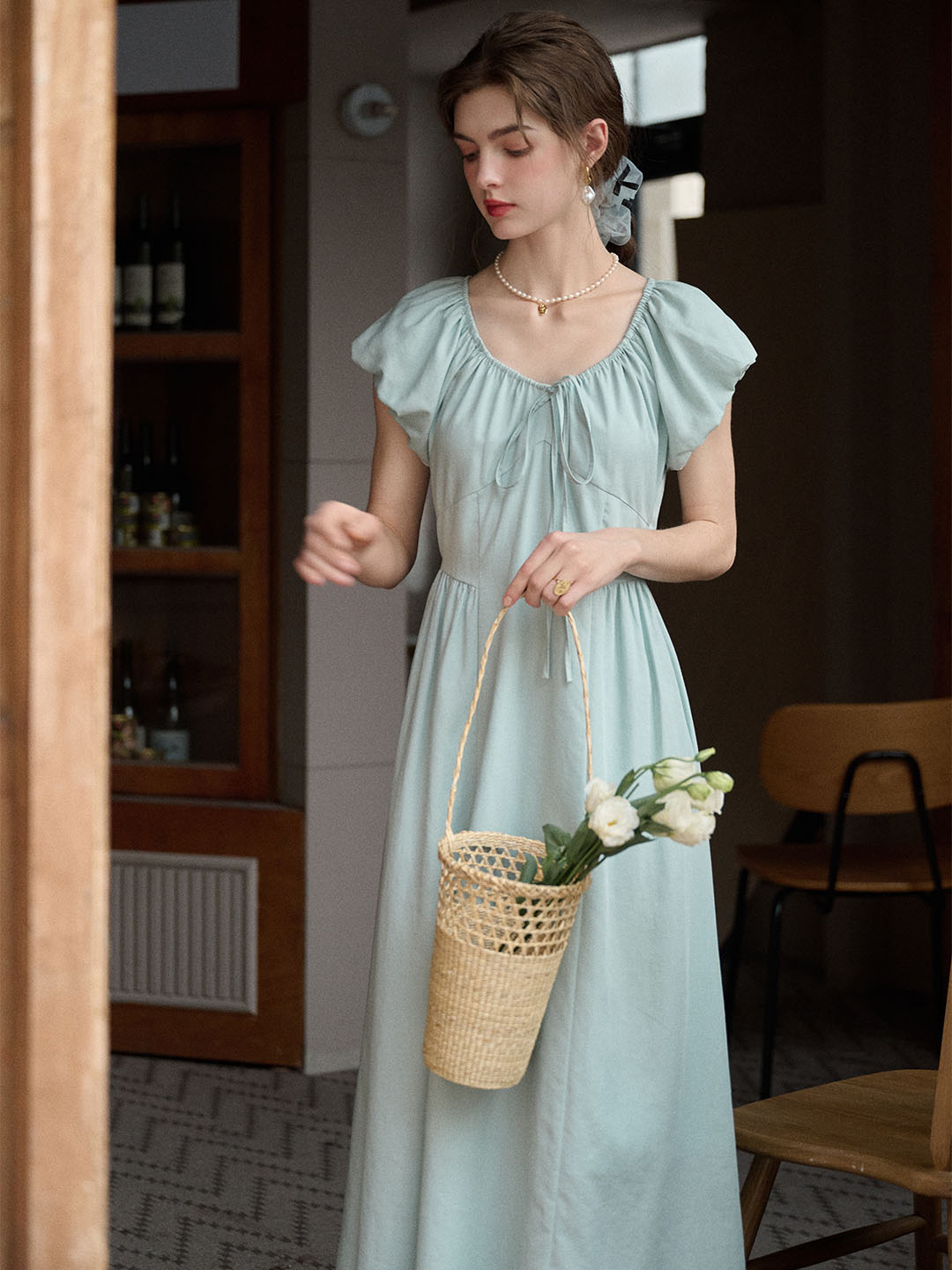 Elianna 蝴蝶結V領泡泡袖A字洋裝-薄荷綠