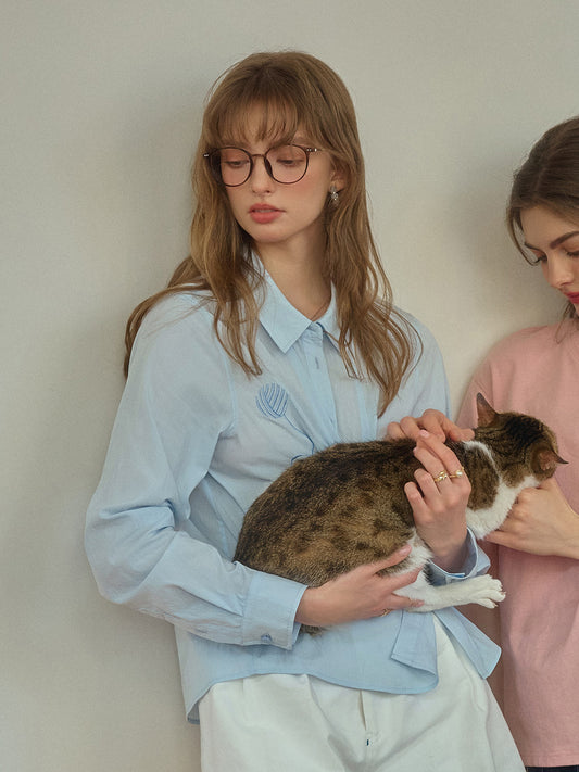 Keira 翻領刺繡襯衫 - 藍色