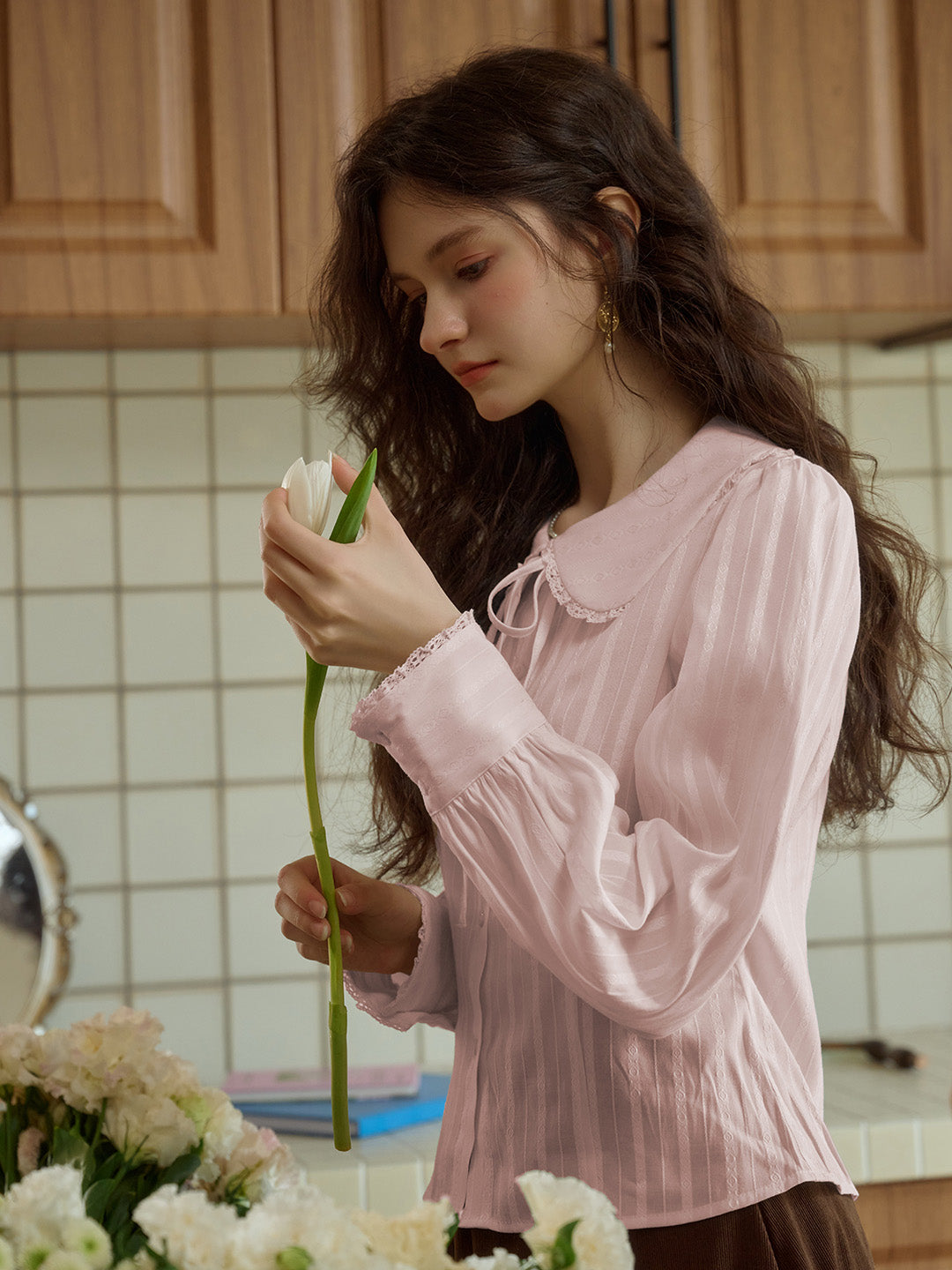 Addilyn 浪漫娃娃領蕾絲愛德華風格上衣 - 藍色