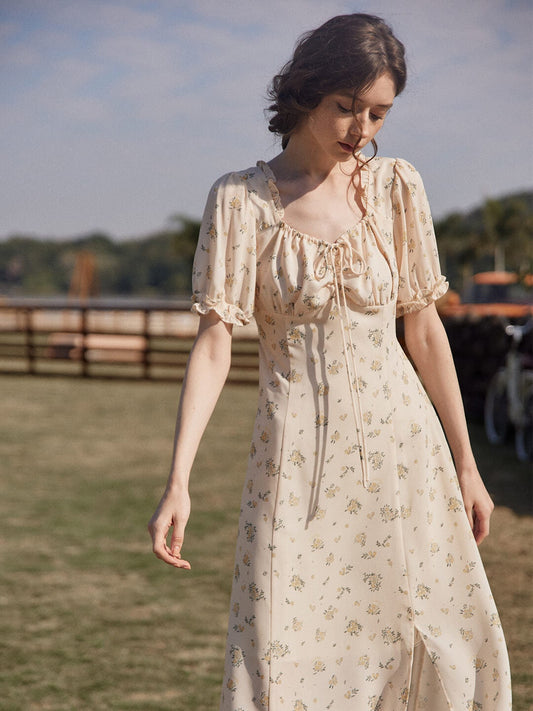 Magnolia 杏色方領中長款碎花洋裝