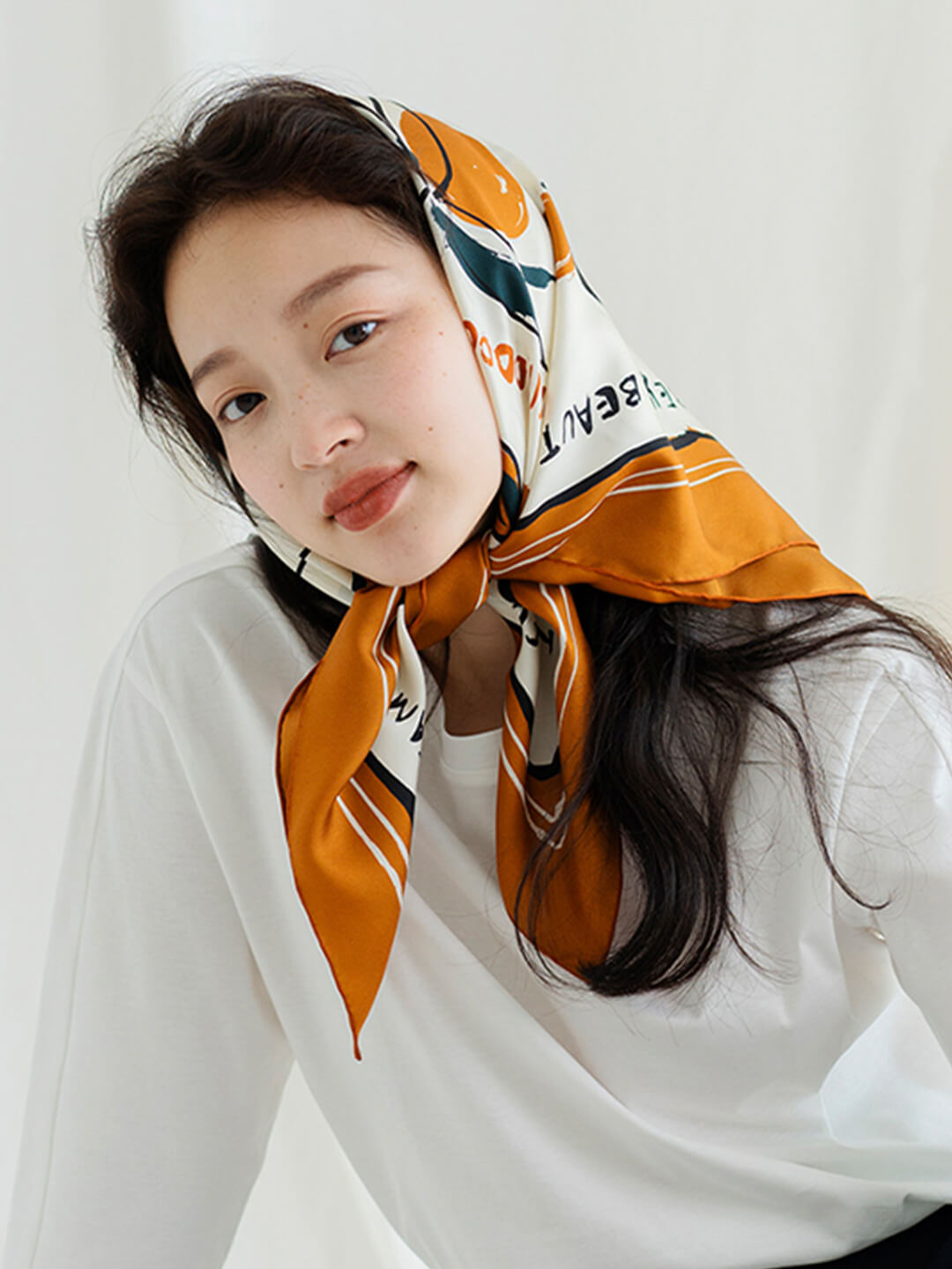 Chowxiaodou 原創彩虹女孩真絲斜紋綢方形絲巾