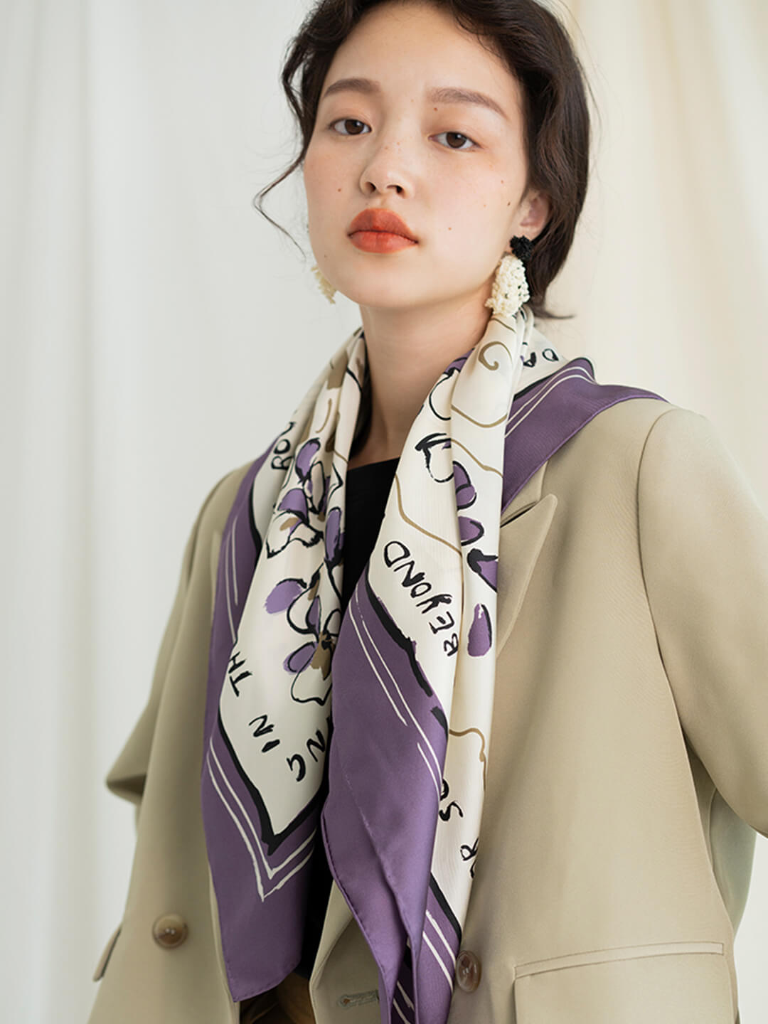 Chowxiaodou 原創彩虹女孩真絲斜紋綢方形絲巾
