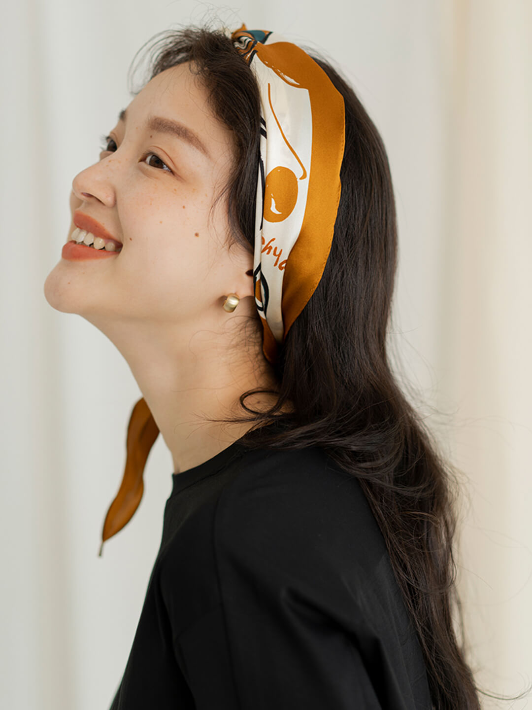 Chowxiaodou 原創彩虹女孩真絲素縐緞菱形絲巾