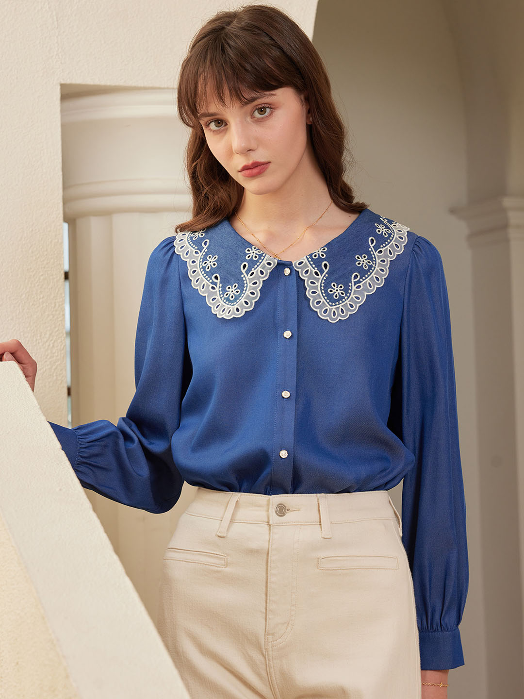 Scarlette 彼得潘領撞色蕾絲襯衫