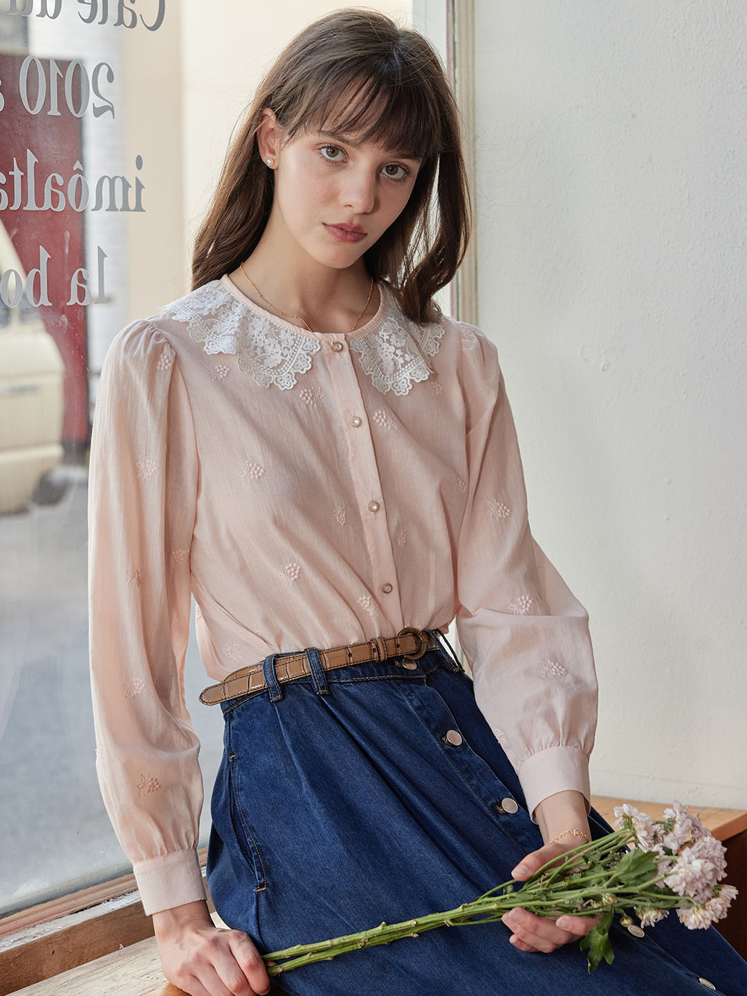 Neriah 原創樹莓刺繡彼得潘領拼接襯衫