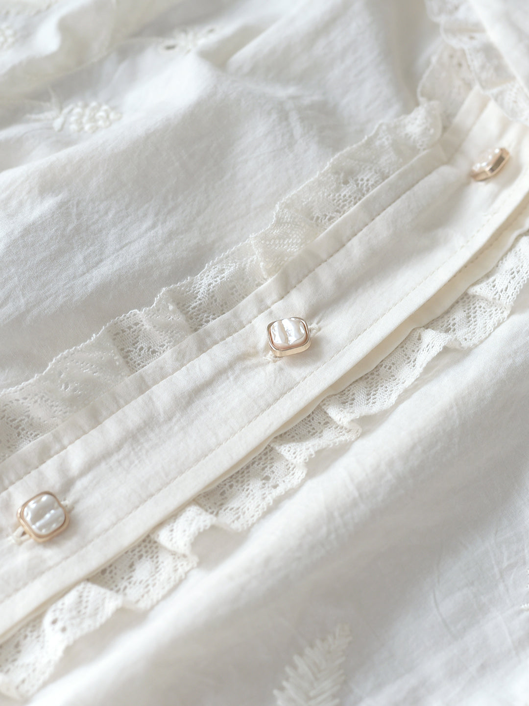Kaylani V領維多利亞風刺繡洋裝