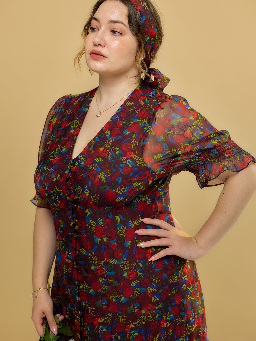 Kora V領印花加大碼洋裝