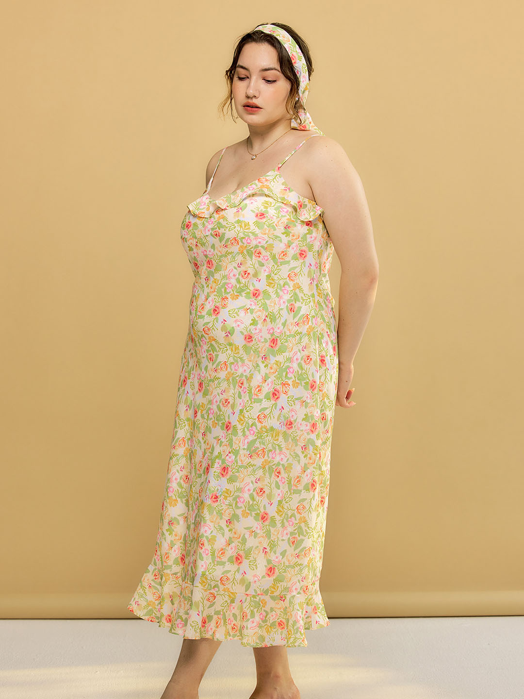 Kama 雪紡吊带洋装