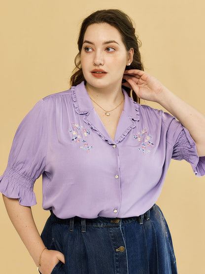 【Final Sale】Plus Size Alicia Floral Embroidery V-Neck Blouse
