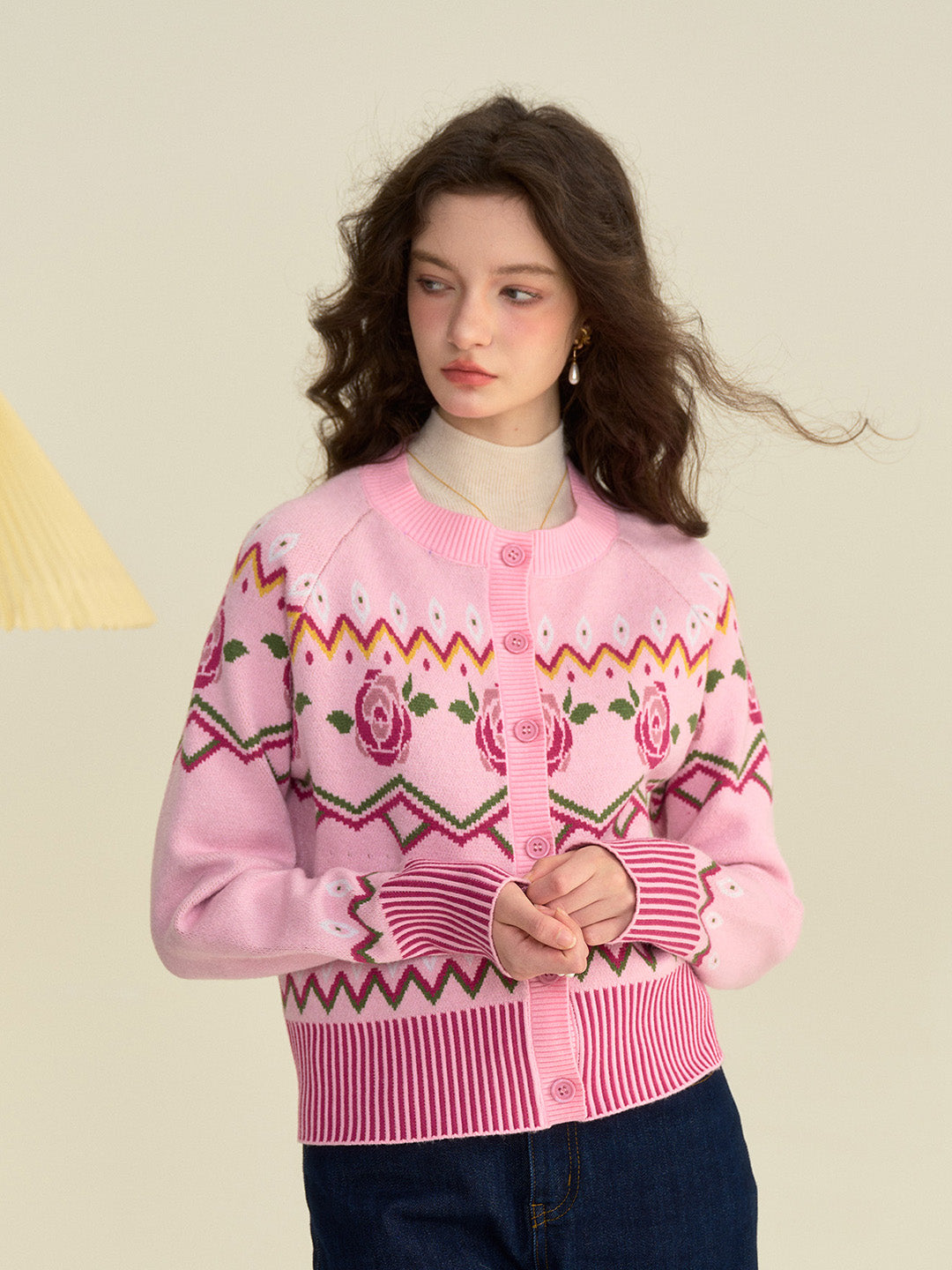 Violette 圓領刺繡玫瑰開襟衫