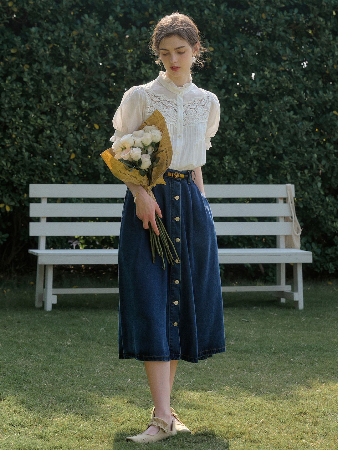Octavia 小立領鏤空蕾絲拼接泡泡袖襯衫