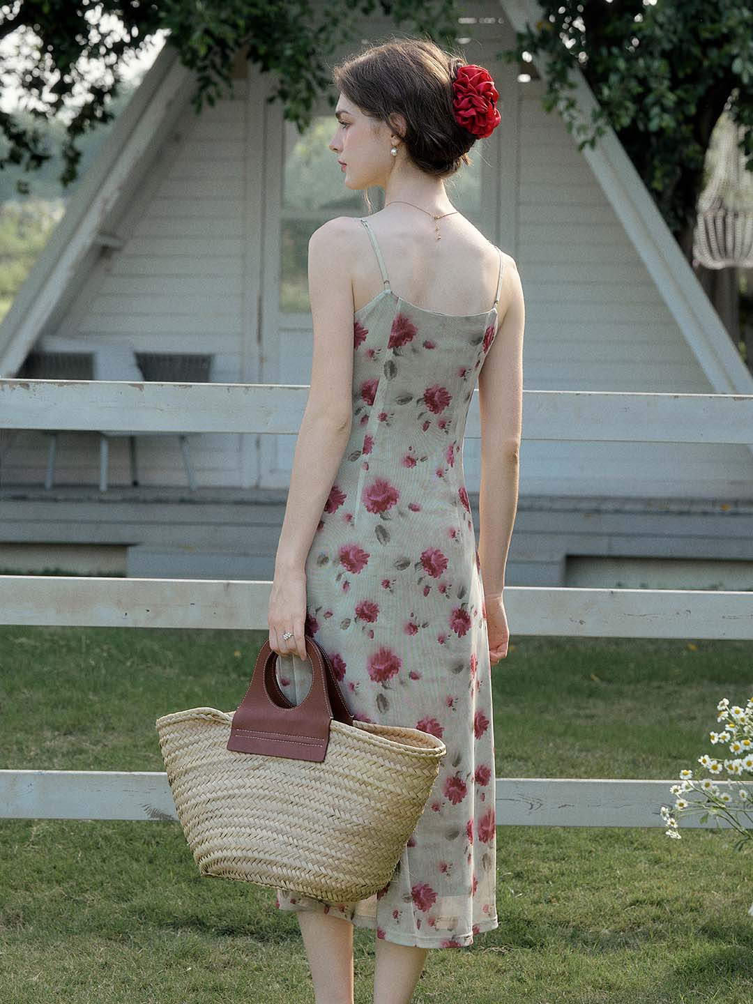 Kaia 玫瑰印花情人節吊帶裙