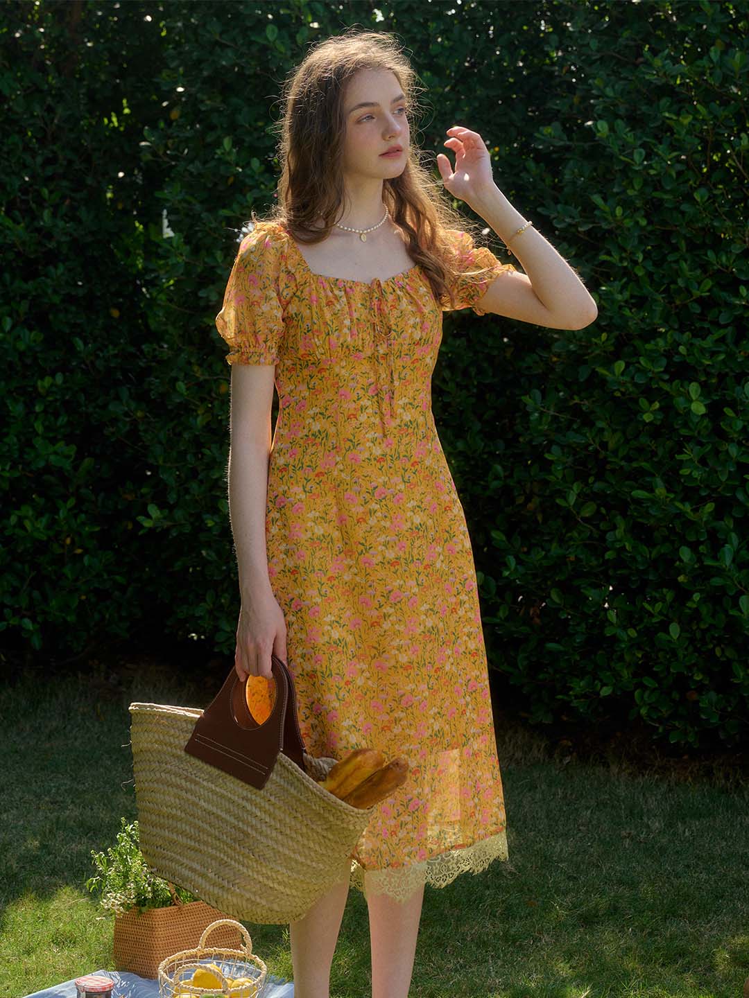 Joanna 方領休閒度假風印花洋裝