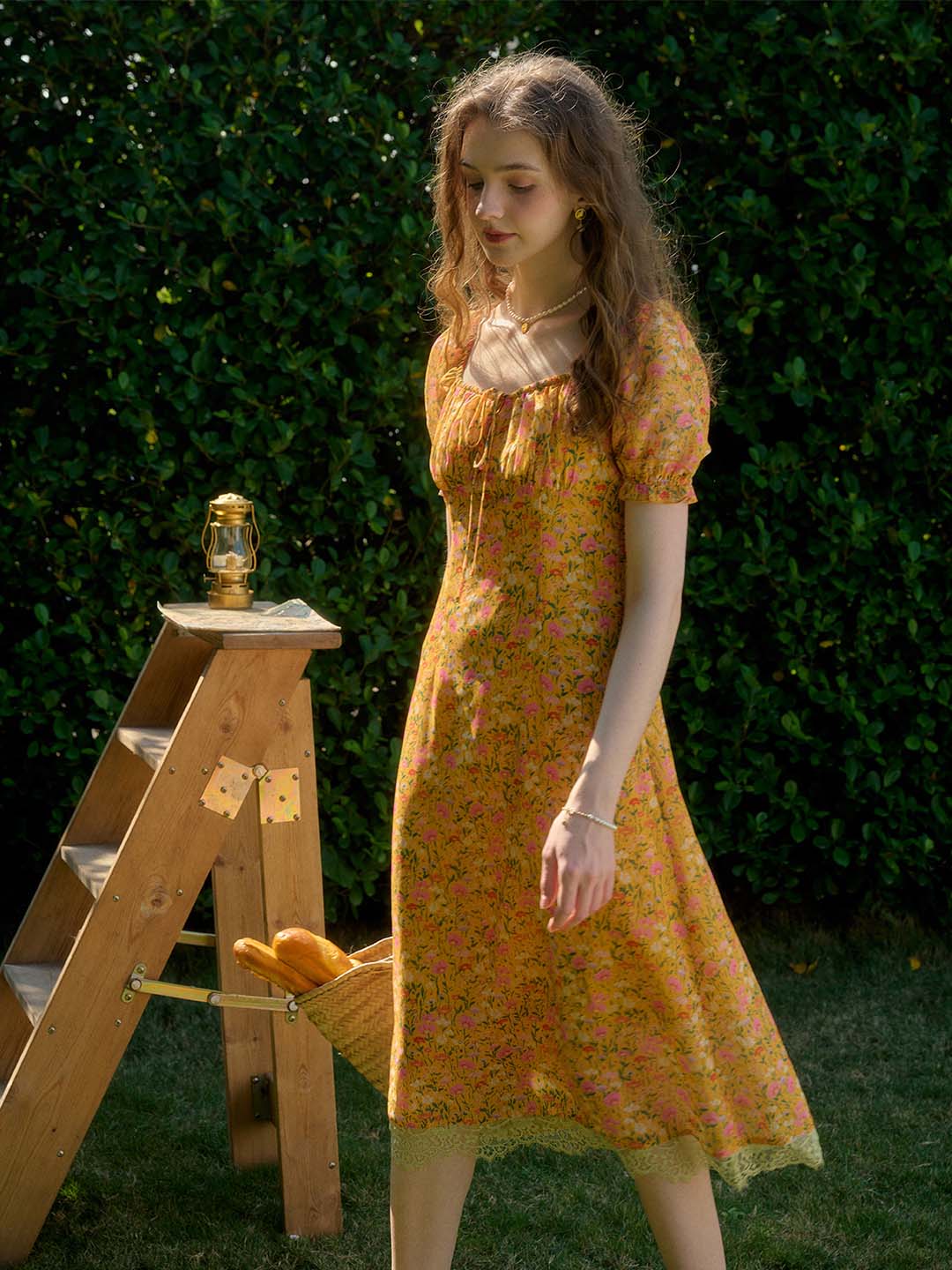 Joanna 方領休閒度假風印花洋裝