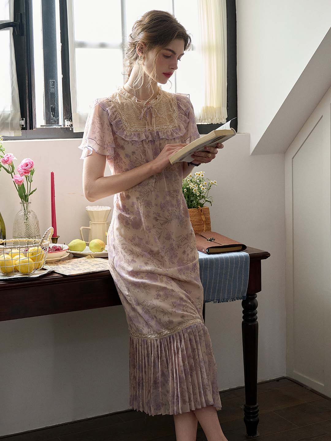 【Final Sale】Abigail Stand Collar Lace Dress