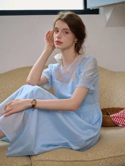 Ariella 圓領蕾絲刺繡泡泡袖洋裝