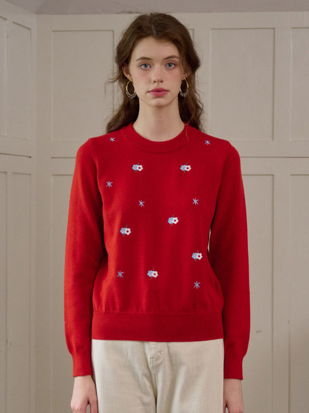 Gracie 圓領刺繡毛衣