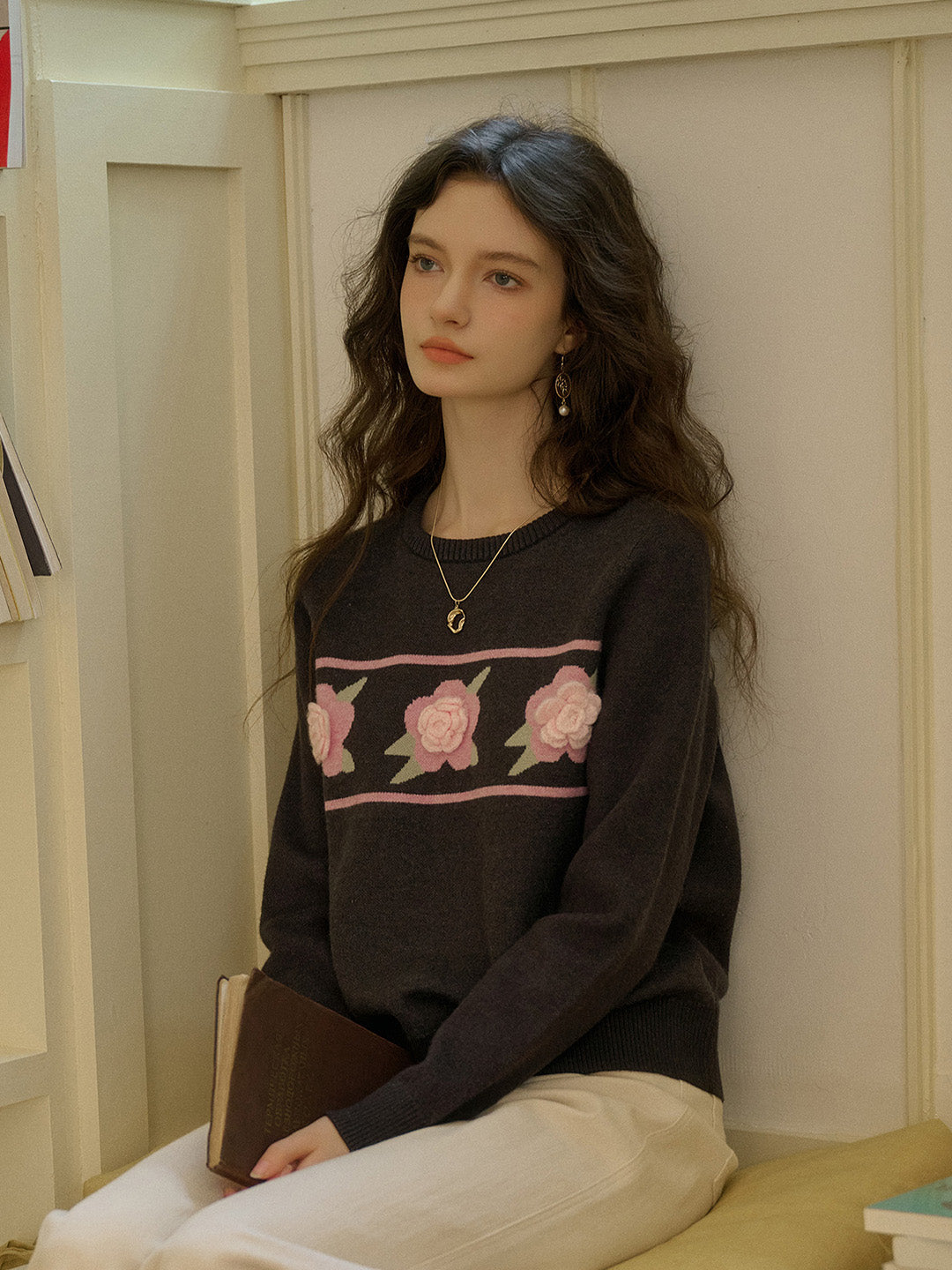 Aria 圓領花卉針織毛衣