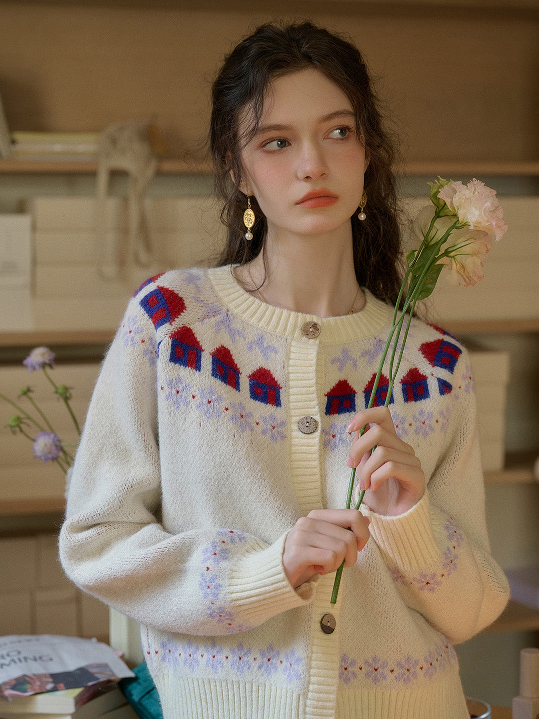 Lorelai 圓領玫瑰毛衣