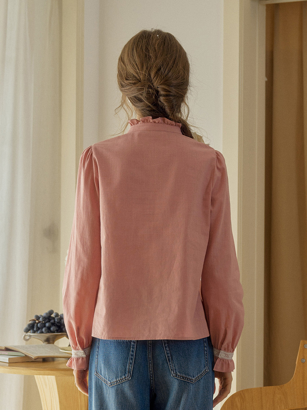 【Final Sale】Kitty Wavy Stand Collar Lace Blouse - Blue
