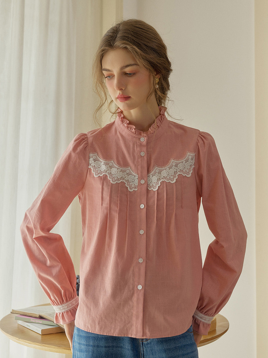 【Final Sale】Kitty Wavy Stand Collar Lace Blouse - Blue