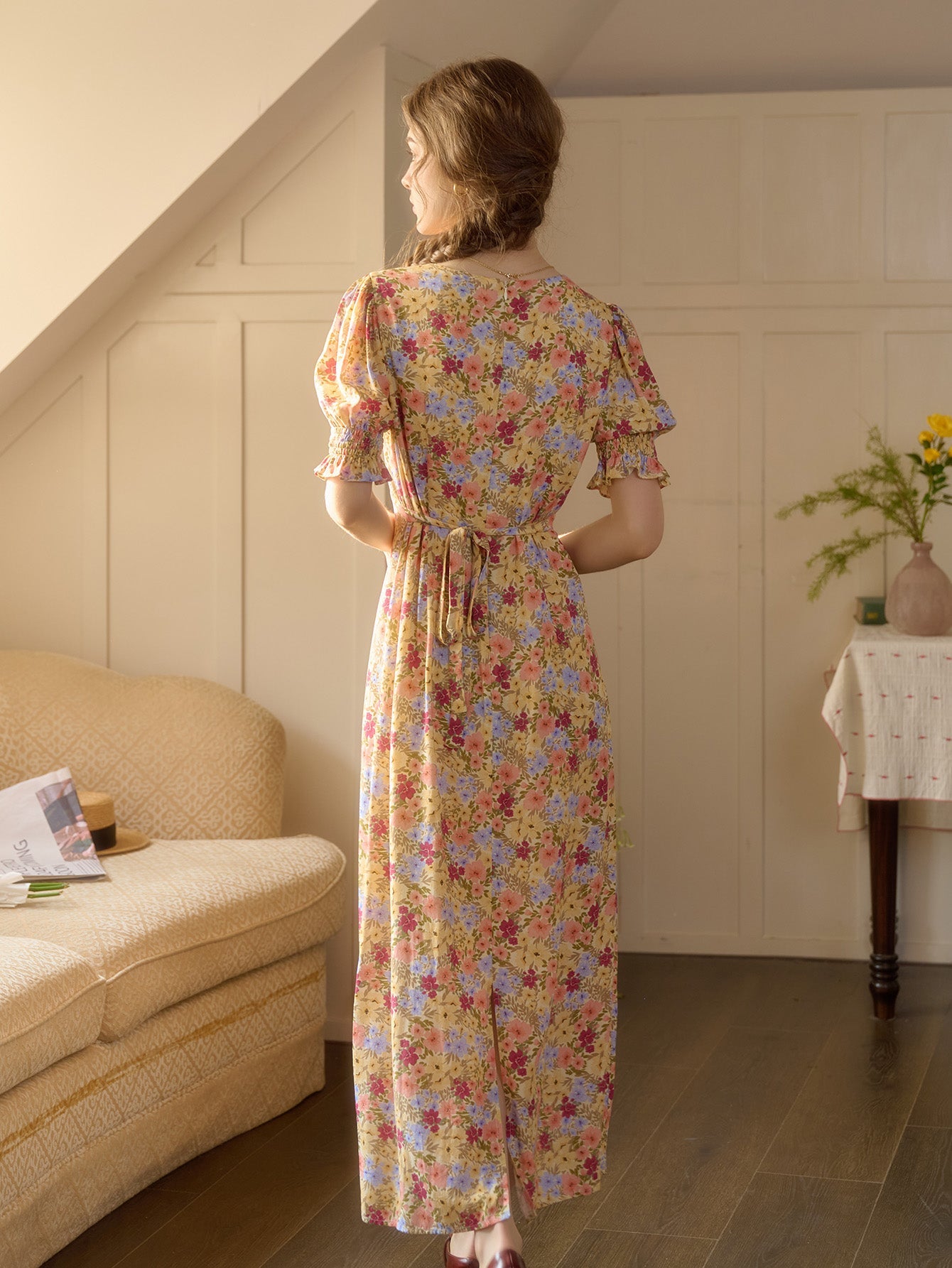 【Final Sale】Xena V-Neck Floral Puff Sleeve Dress - Apricot
