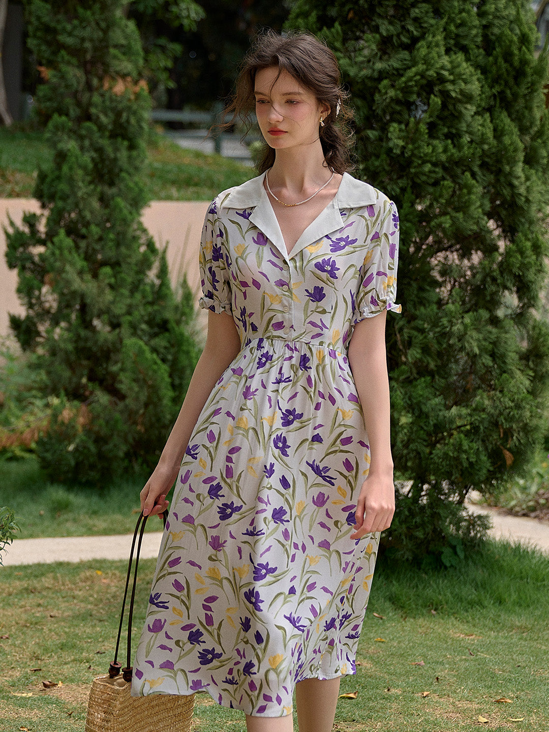 Irene 法式復古V領碎花洋裝