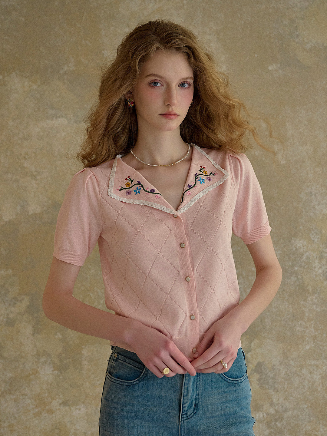 【Final Sale】Anneliese V-Neck Embroidery Knit Blouse