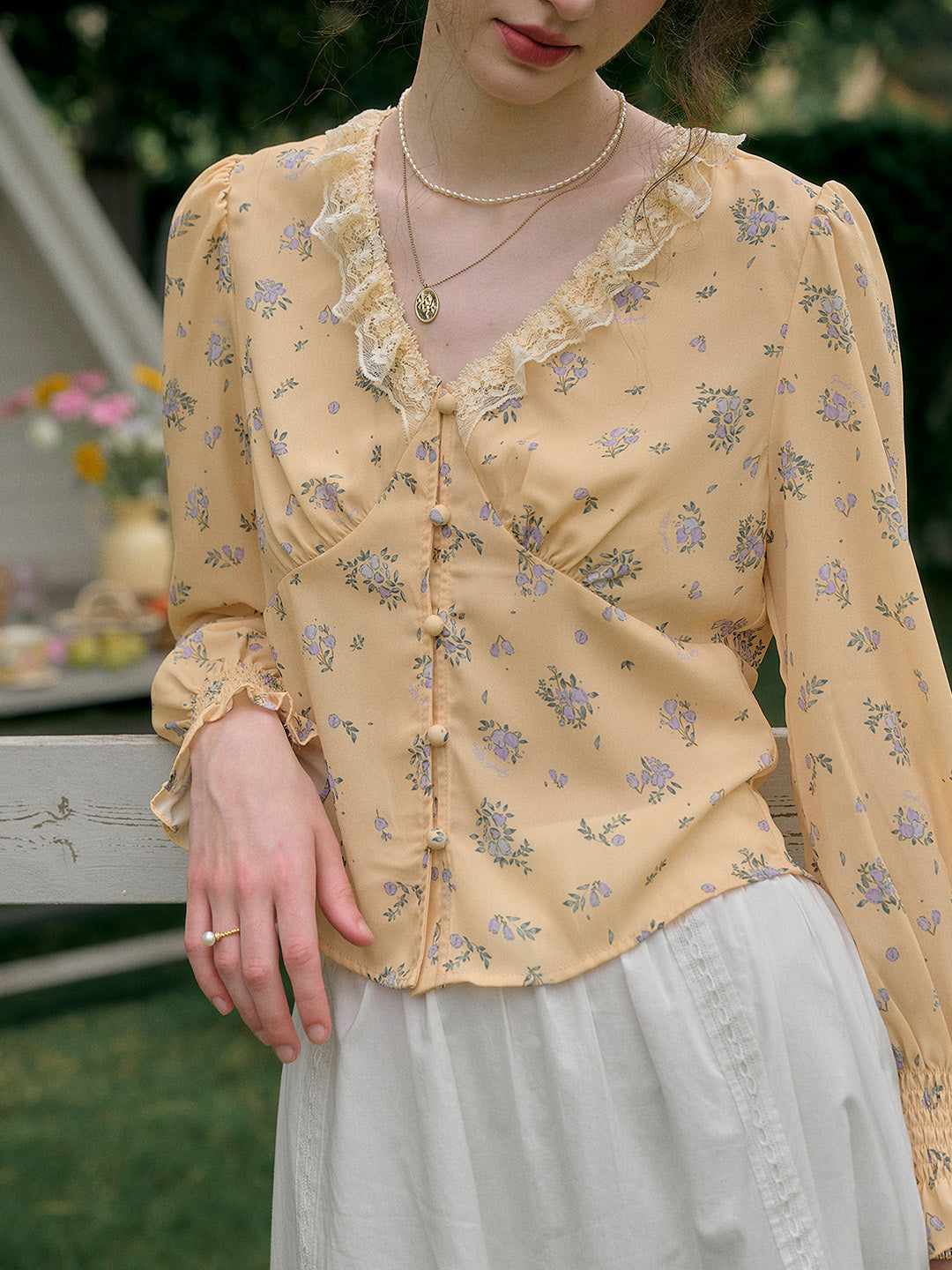 【Final Sale】Laurel V-Neck Floral Blouse - Dark Yellow