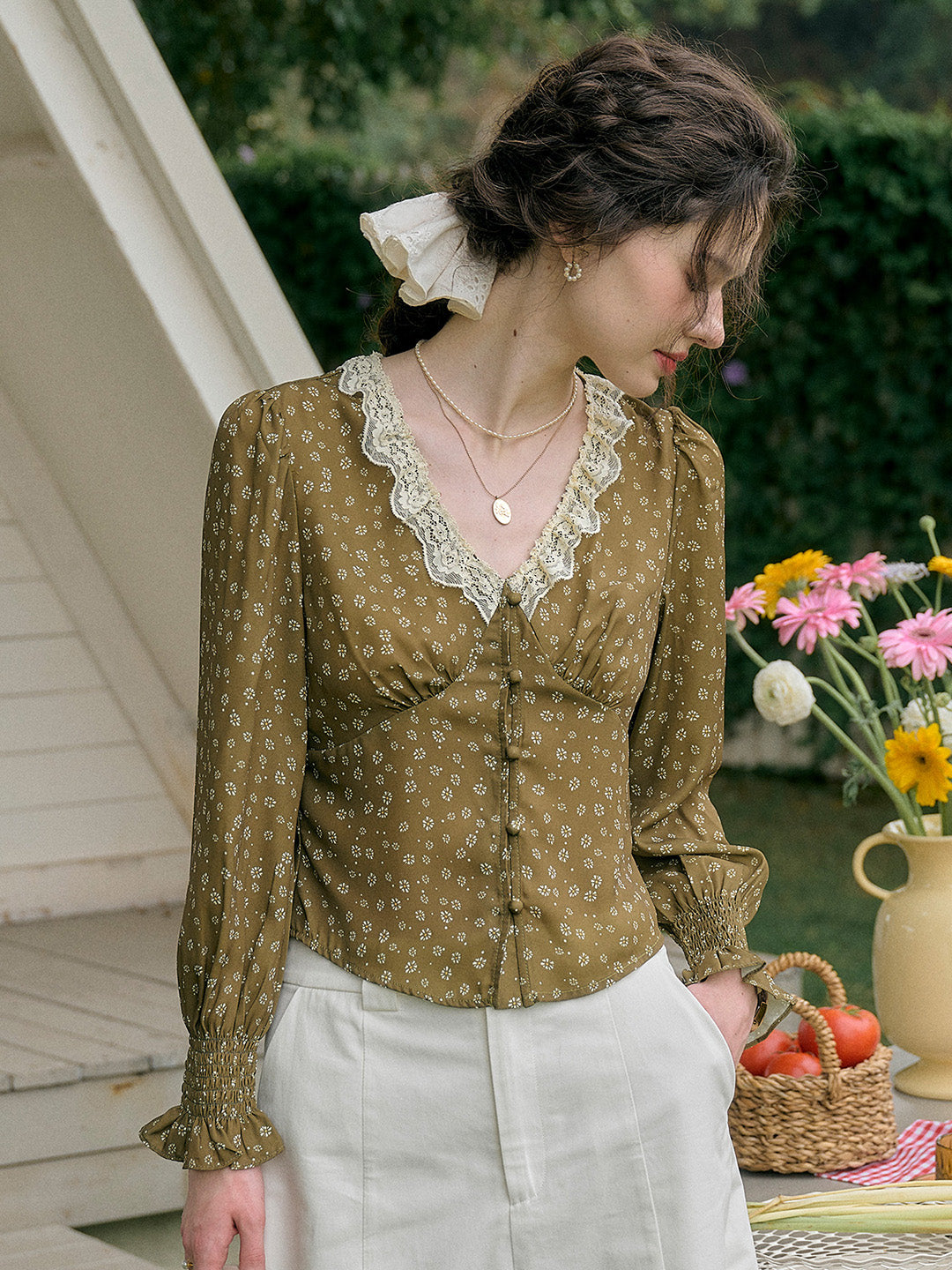 【Final Sale】Laurel V-Neck Floral Blouse - Dark Yellow