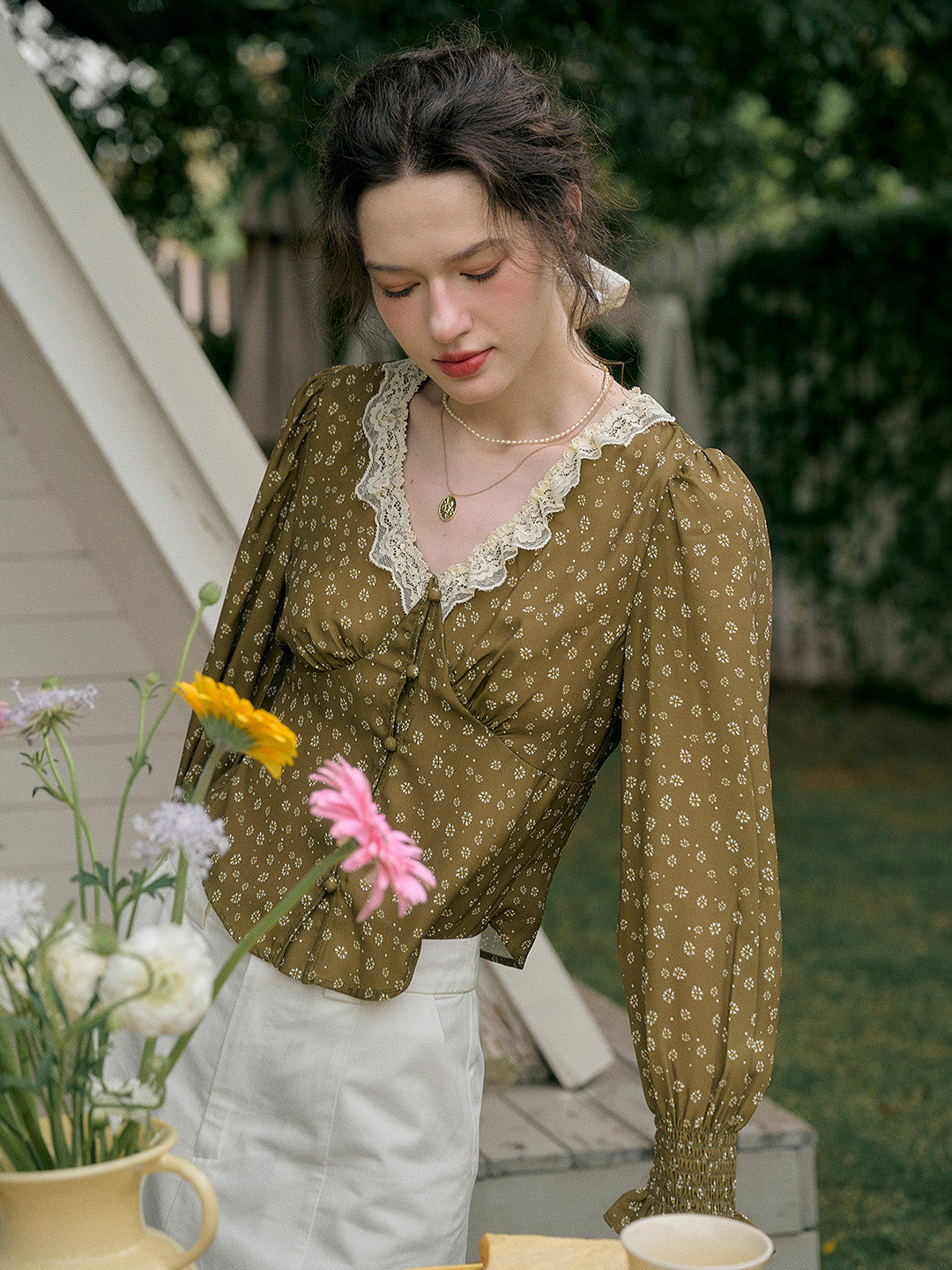 【Final Sale】Laurel V-Neck Floral Blouse - Dark Yellow