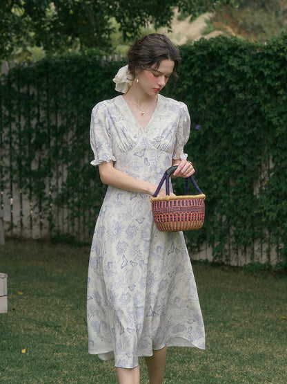 【Final Sale】Stormi Charming V-neck Lace Trimmed Floral Print Dress - Blue