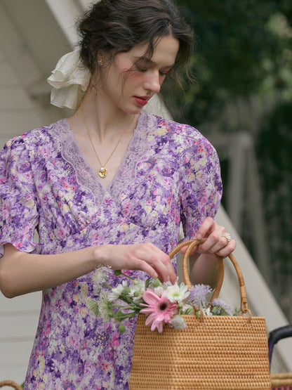 【Final Sale】Stormi Charming V-neck Lace Trimmed Floral Print Dress - Blue