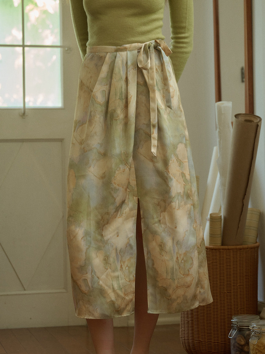 Isabela 油畫緞面半身裙