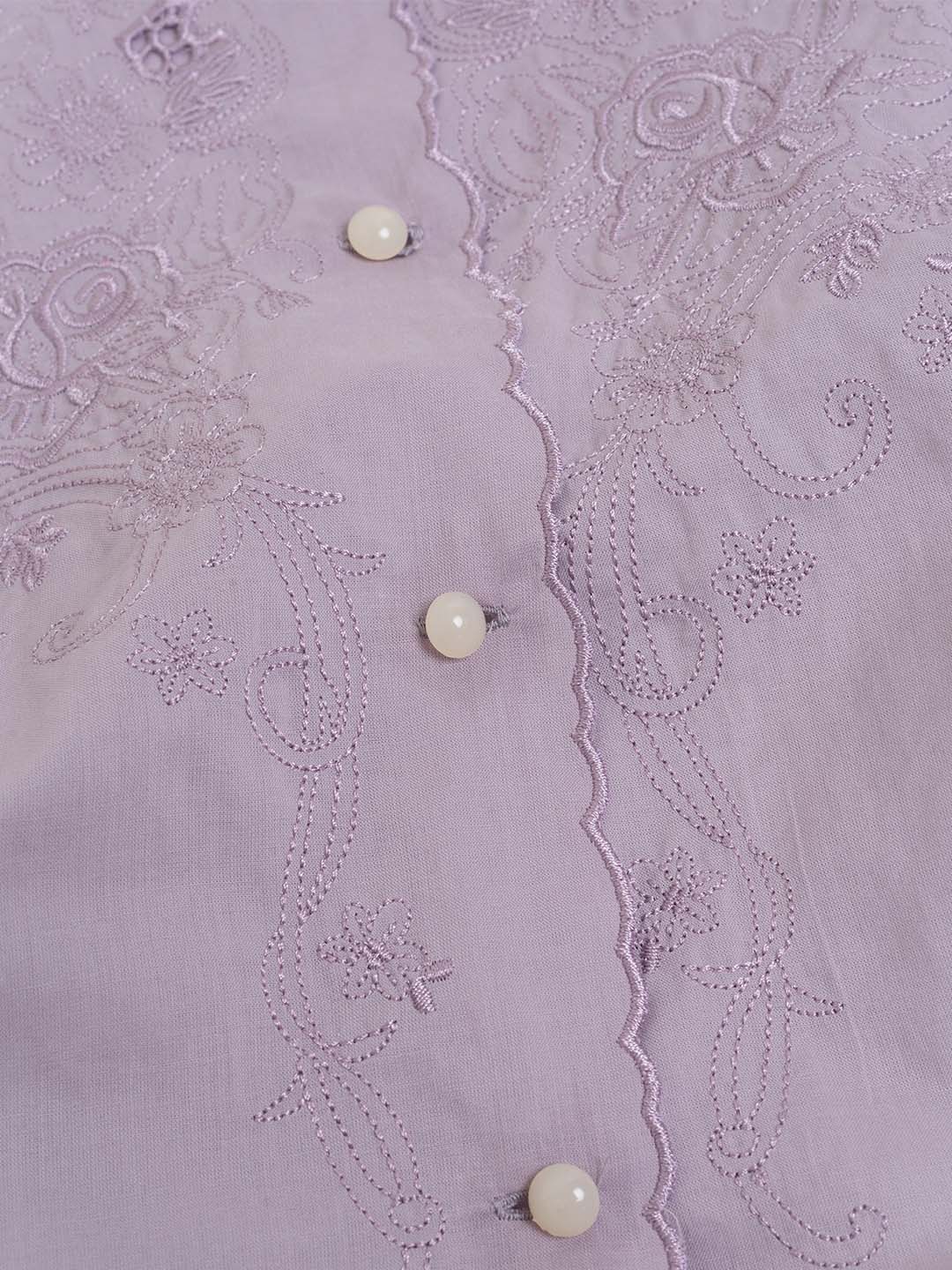 Gracie 圓領刺繡加大碼襯衫