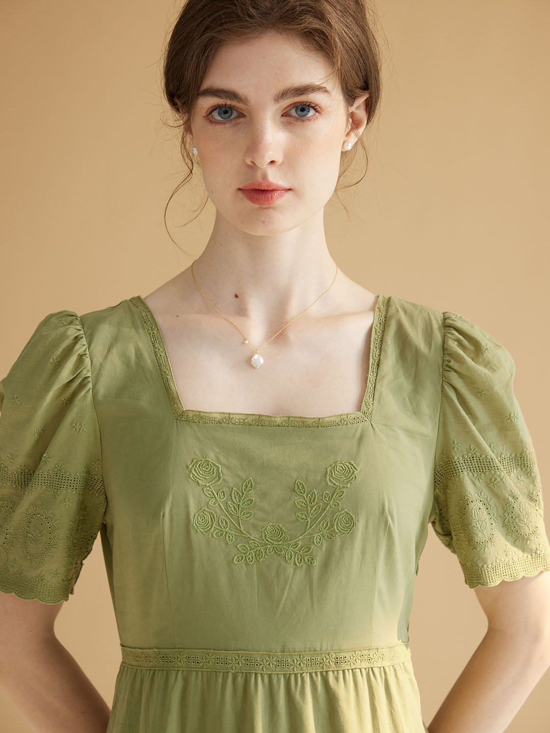 Adrianna 方領泡泡袖綠色連衣裙
