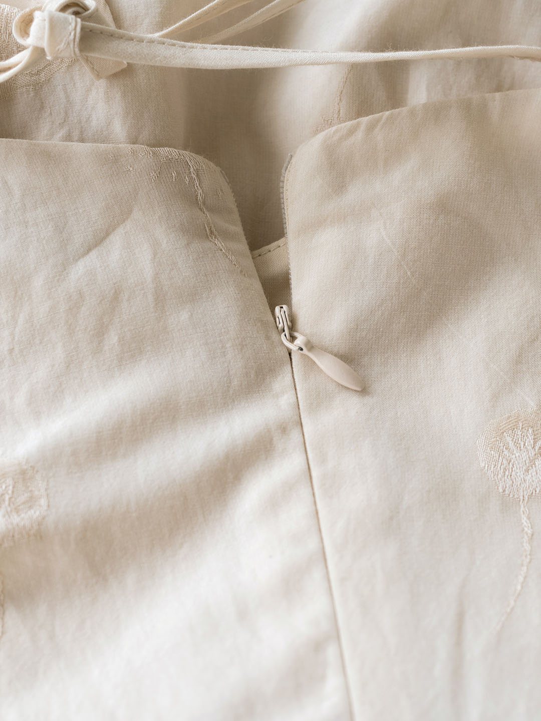 Marianna 法式方領刺繡背心連衣裙