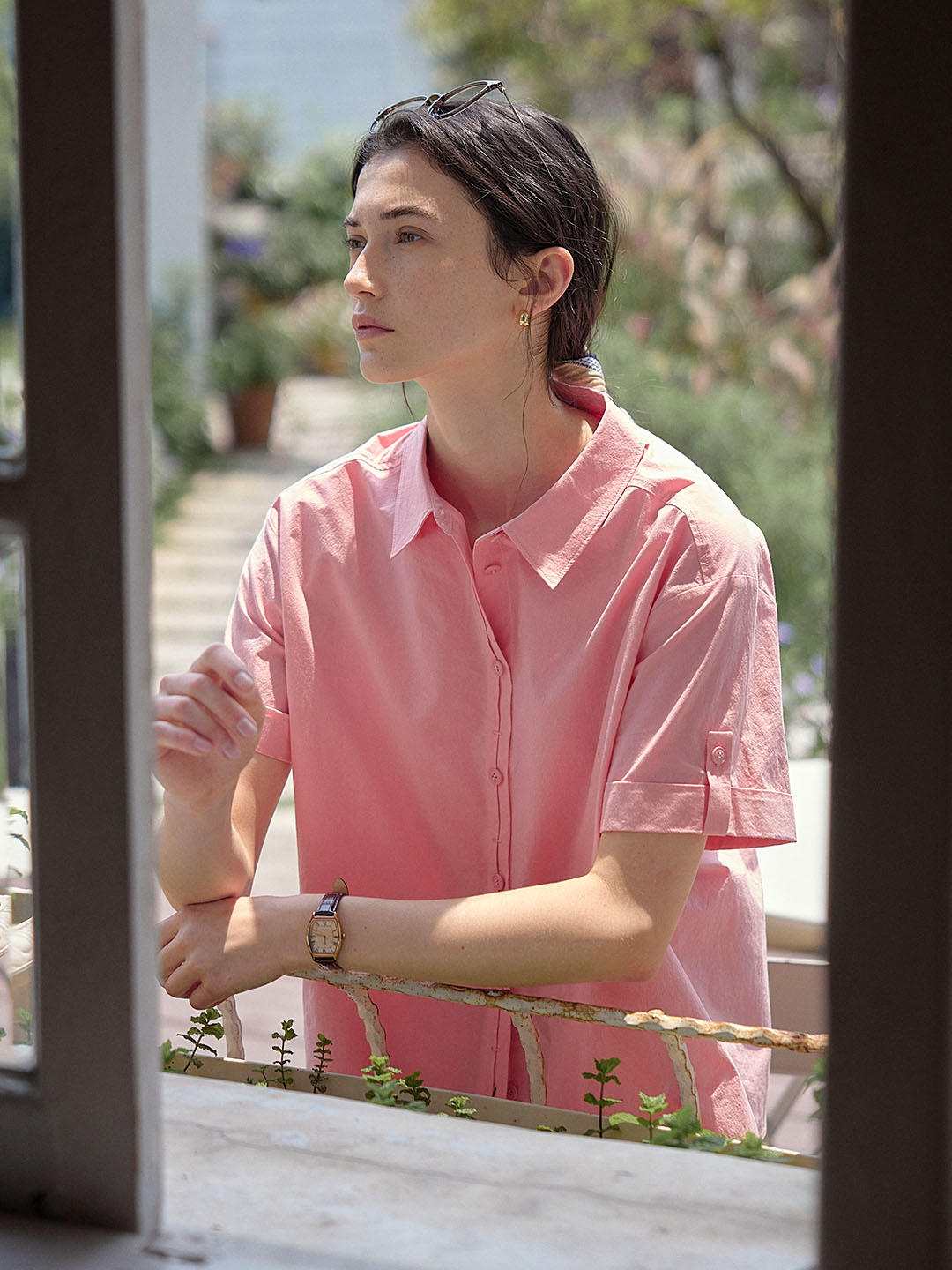 Hadassah 經典簡約開叉襯衫