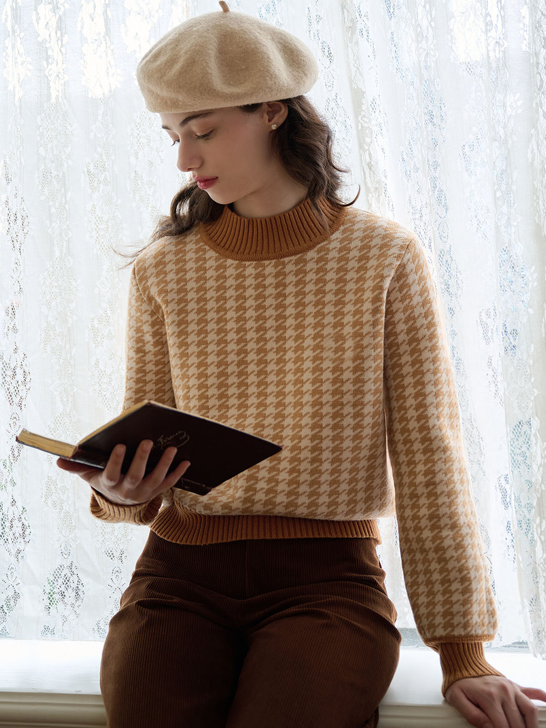 Maya Houndstooth Pattern Contrast Trim Sweater
