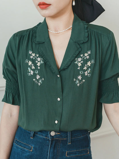Alicia 墨綠色V領彩色刺繡泡泡袖襯衫