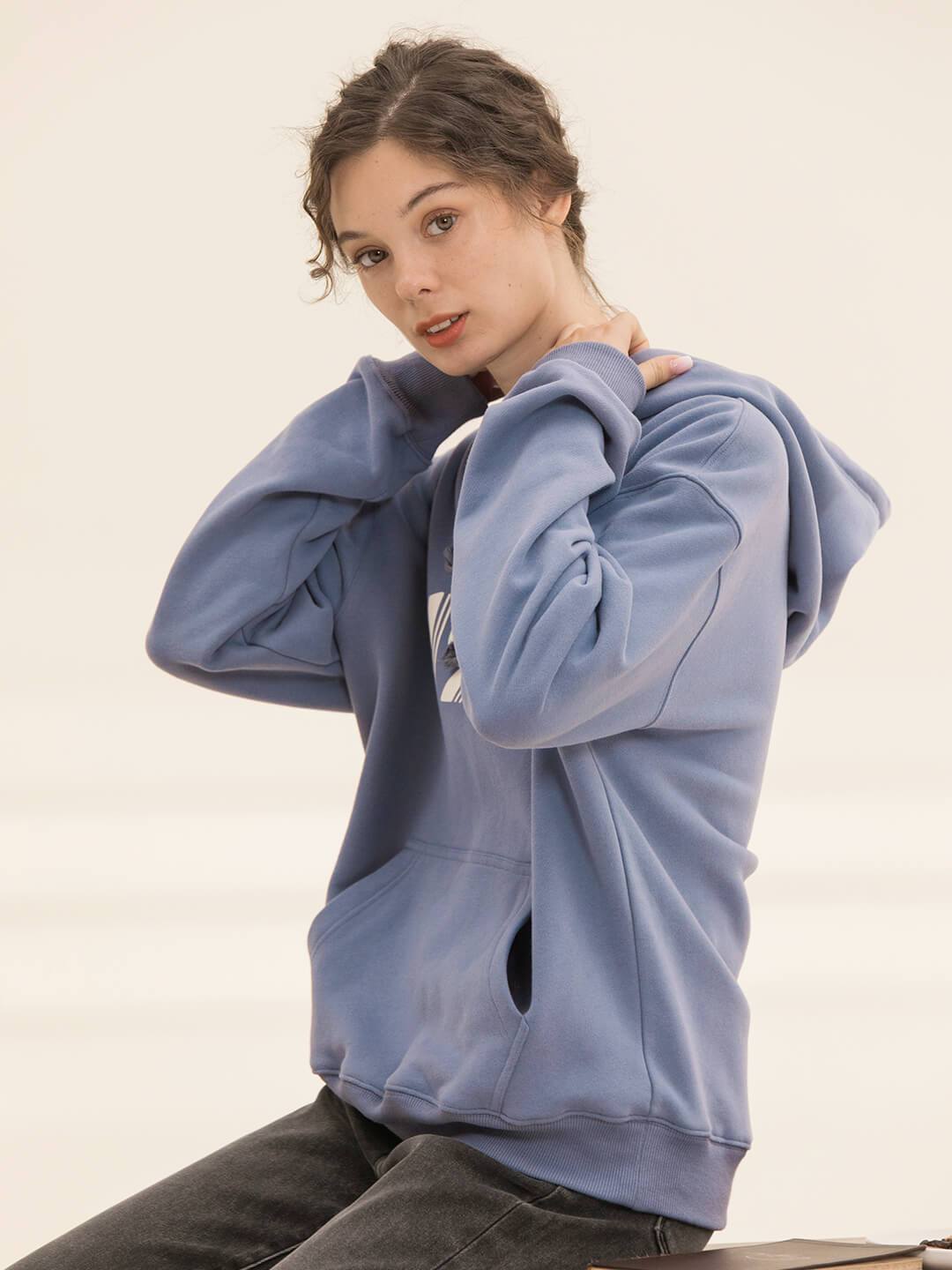 Nicole 灰藍色數字印花圓領連帽純棉加絨衛衣