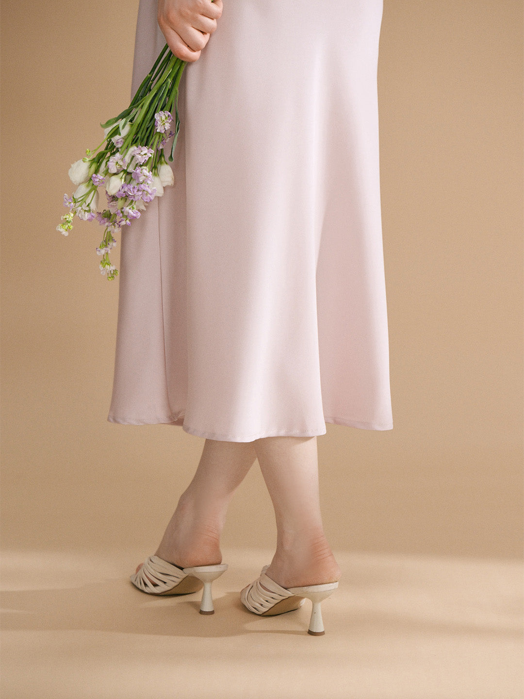 Gwen 復古優雅法式V領吊帶粉色連衣裙