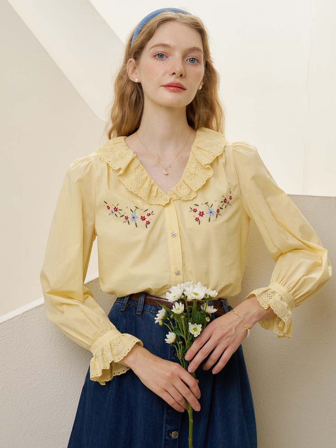 Addilyn 花邊領刺繡黃色襯衫