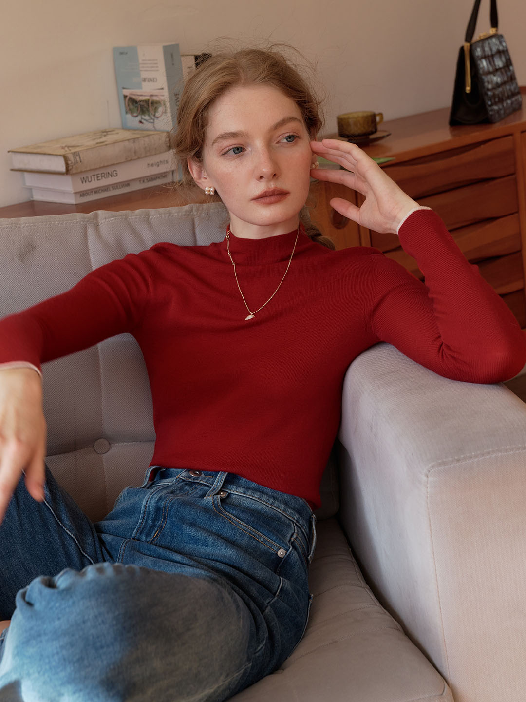 Lisa 半高領修身純色羊毛衫-紅色