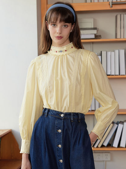 Aylin 半高領刺繡襯衫