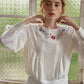 Julia 米白色圓領彩色刺繡襯衫