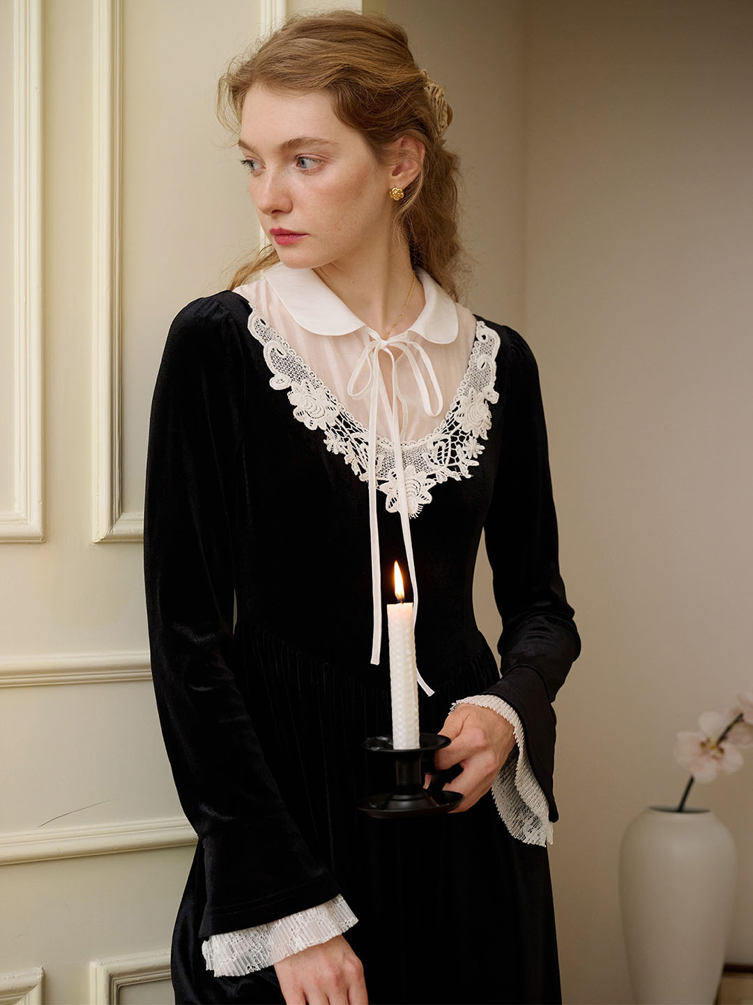 Cora contrast lace ruffle-sleeve velvet dress