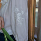 Tulip 白色鬱金香刺繡泡泡袖襯衫