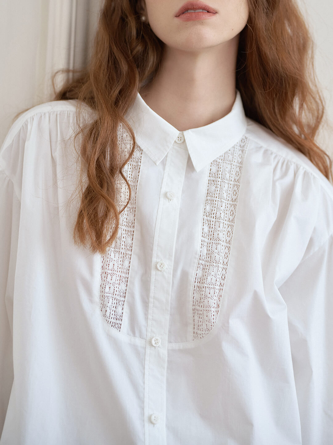 Ainsley 鏤空純棉荷葉邊白襯衫