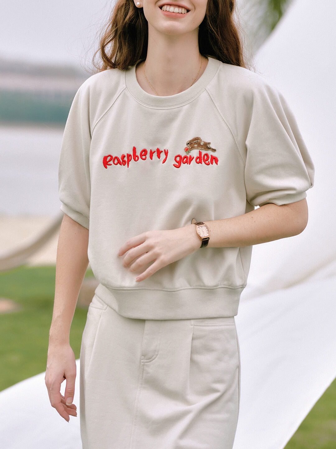 Chowxiaodou 兔子刺繡短袖T恤